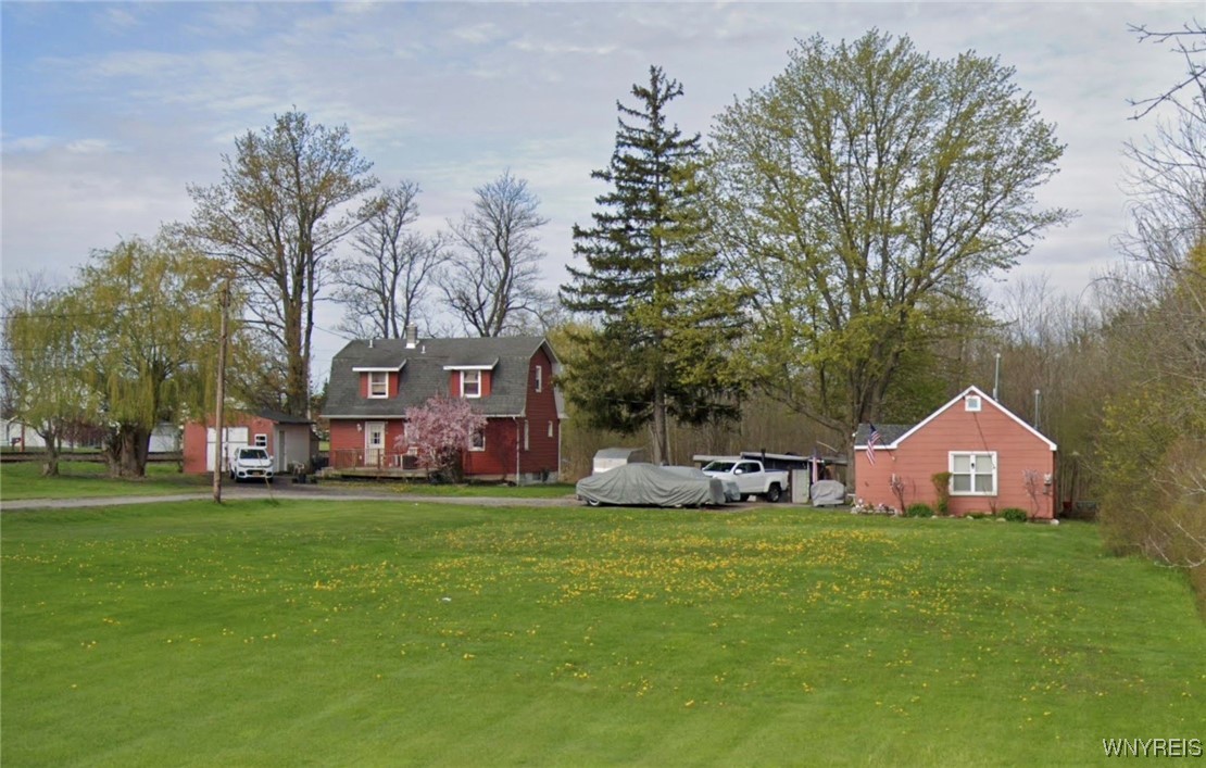 132 Pavement Road, Lancaster, New York image 1
