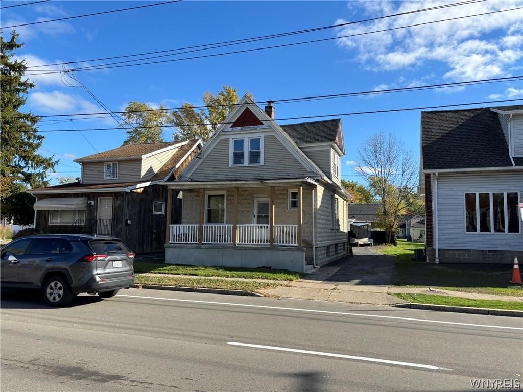 Photo 1 of 18 — 1403 Union Road, West Seneca, NY 14224
