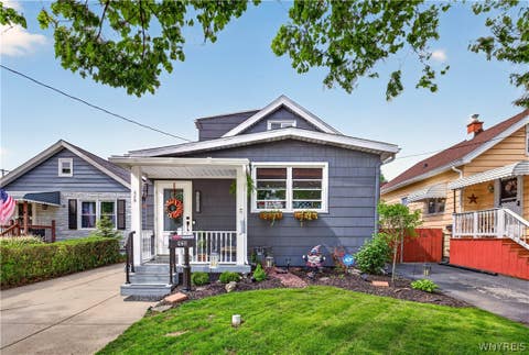 Tiny photo for 528 Marilla Street, Buffalo, NY 14220 (MLS # B1702382)