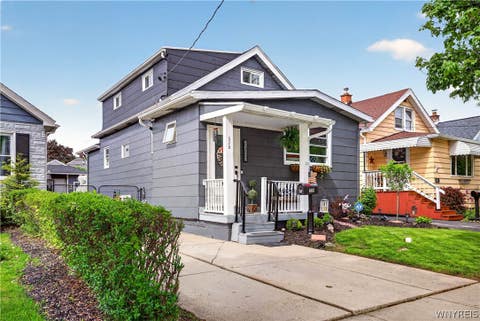 Photo of 528 Marilla Street, Buffalo, NY 14220 (MLS # B1702382)