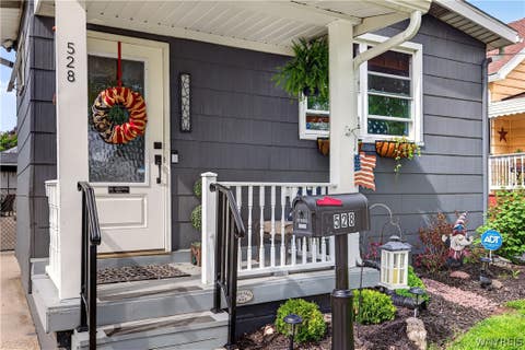 Tiny photo for 528 Marilla Street, Buffalo, NY 14220 (MLS # B1702382)