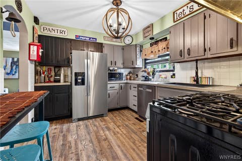 Tiny photo for 528 Marilla Street, Buffalo, NY 14220 (MLS # B1702382)
