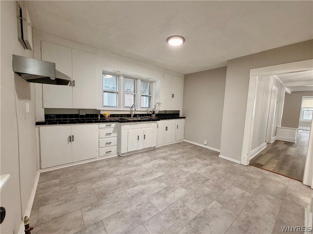 Photo of 35 Dorris Avenue, Buffalo, NY 14215 (MLS # B1665293)