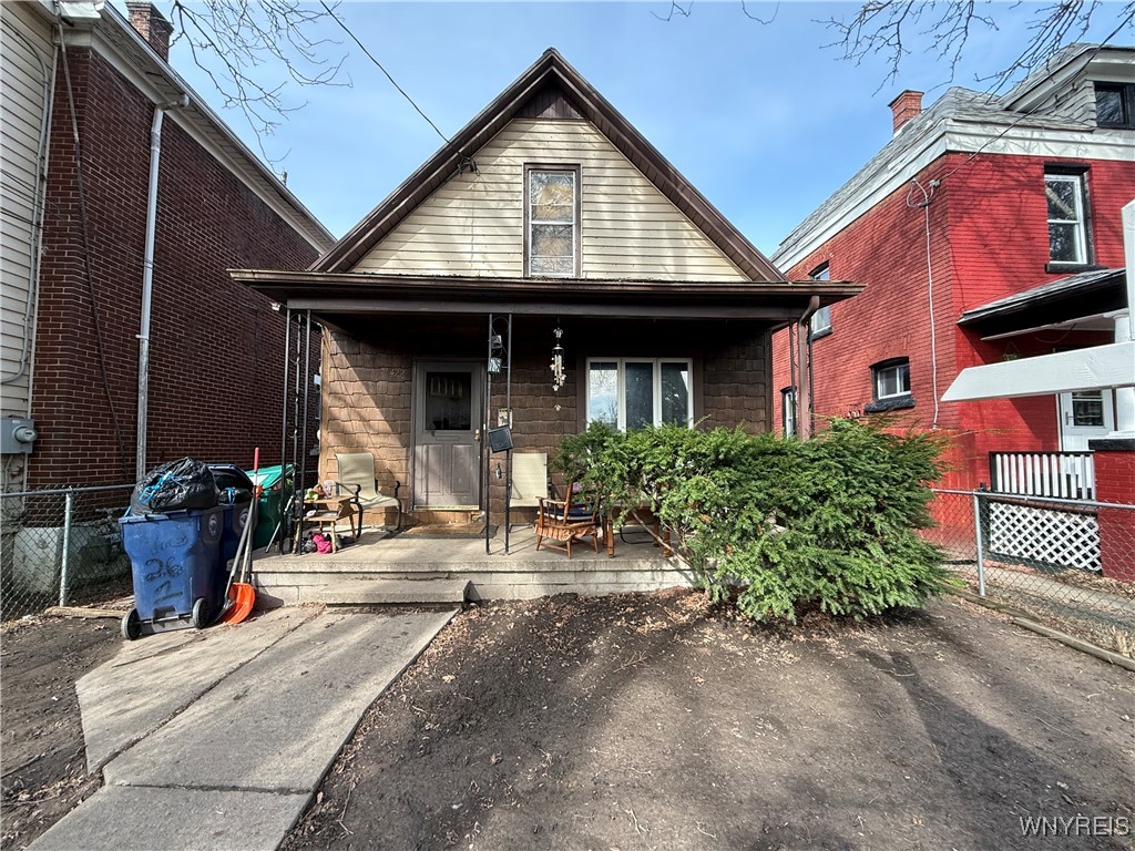 422 26th Street, Niagara Falls, New York image 1