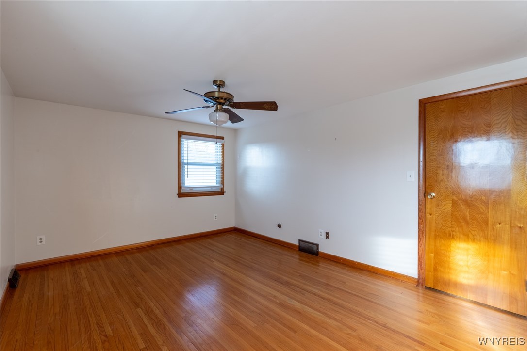 3 Cardy Lane, Cheektowaga, New York image 12
