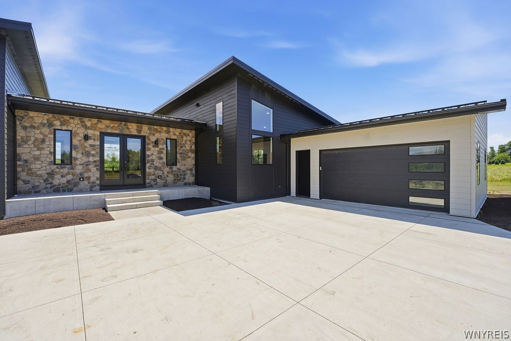1220 Rice Road
