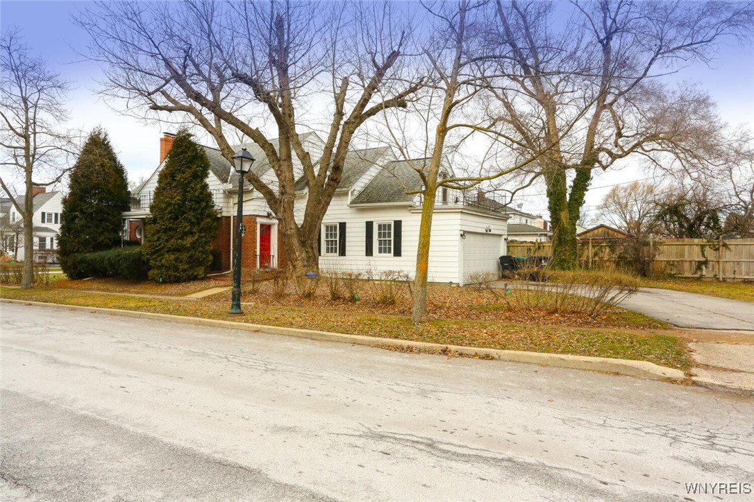 40 Cortland Avenue, Tonawanda, New York image 2