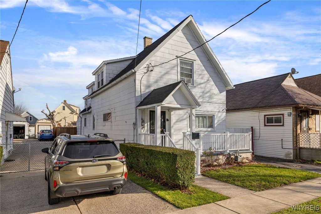 Photo of 441 Schiller Street, Buffalo, NY 14212 (MLS # B1652657)