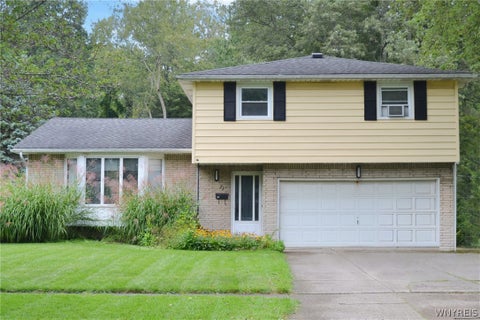 Photo of 23 Burgundy Ter, Amherst, NY 14228 (MLS # B1715141)