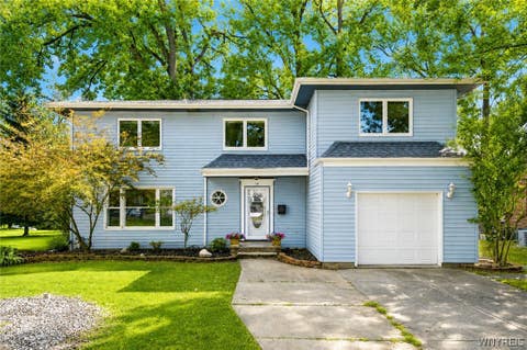 Homes For Sale - 111 Lehn Springs Drive<br/> Amherst, NY 14221