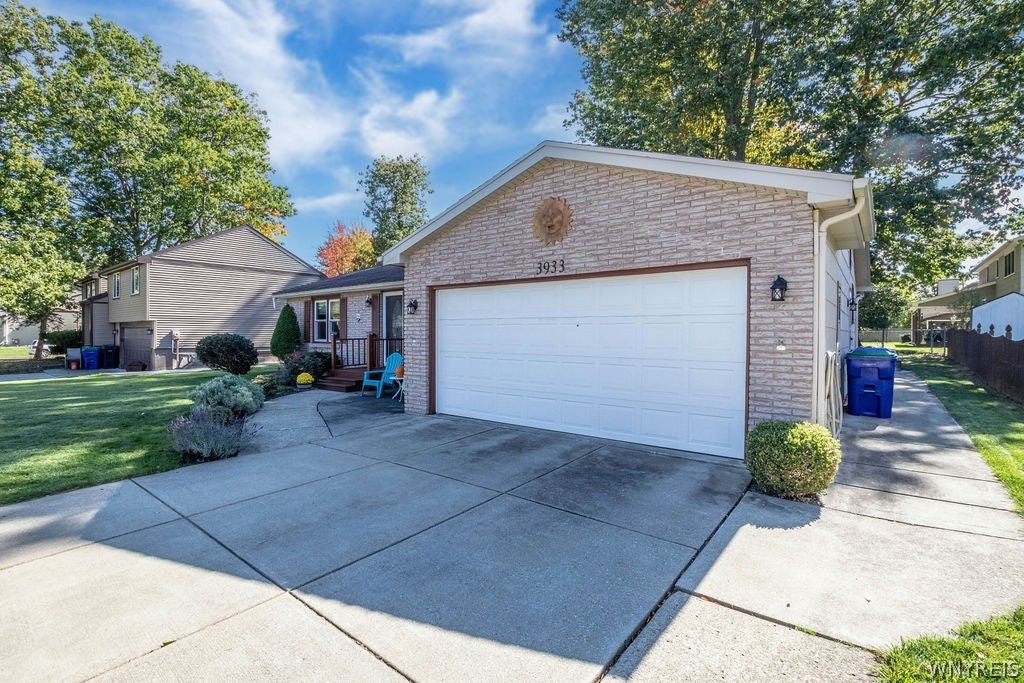 3933 Summerway Lane