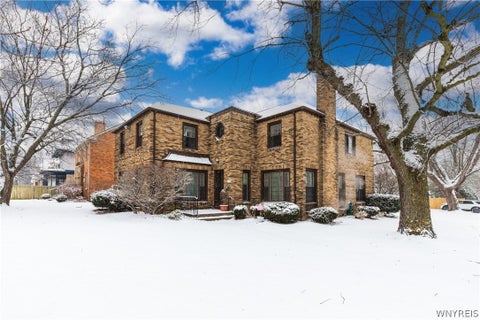 Homes For Sale - 2810 Main Street<br/> Buffalo, NY 14214