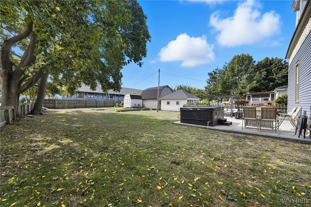 Ridgeway, New York 14103, United States, 3 Bedrooms Bedrooms, ,2 BathroomsBathrooms,Residential,Active,215547