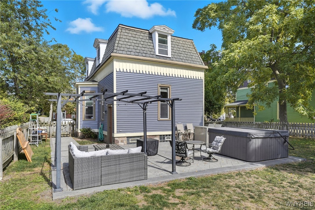 Ridgeway, New York 14103, United States, 3 Bedrooms Bedrooms, ,2 BathroomsBathrooms,Residential,Active,215547