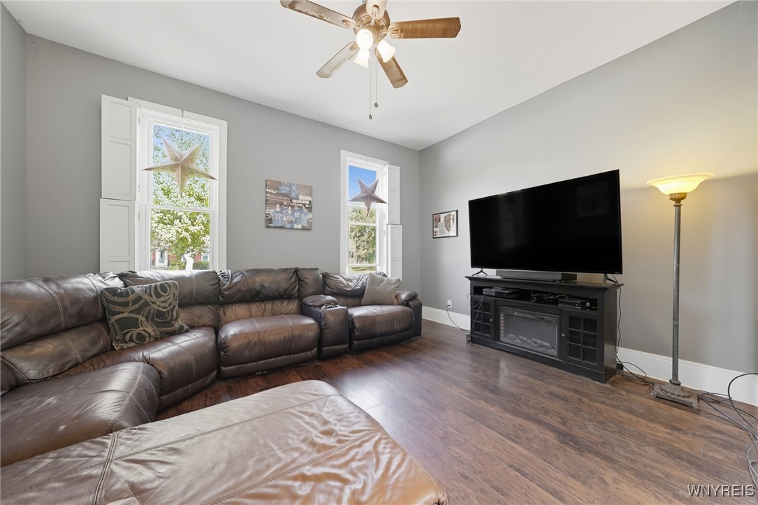 Ridgeway, New York 14103, United States, 3 Bedrooms Bedrooms, ,2 BathroomsBathrooms,Residential,Active,215547