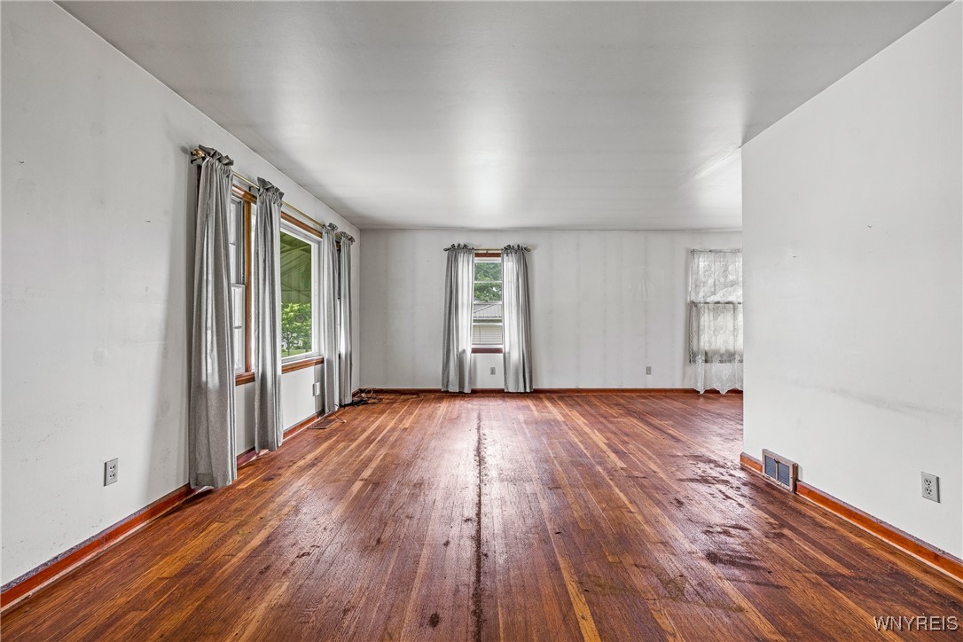 239 Delaware Avenue, Jamestown, New York image 15