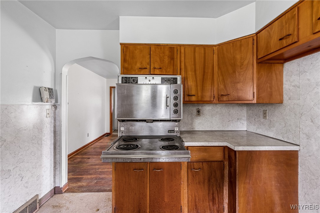 239 Delaware Avenue, Jamestown, New York image 9