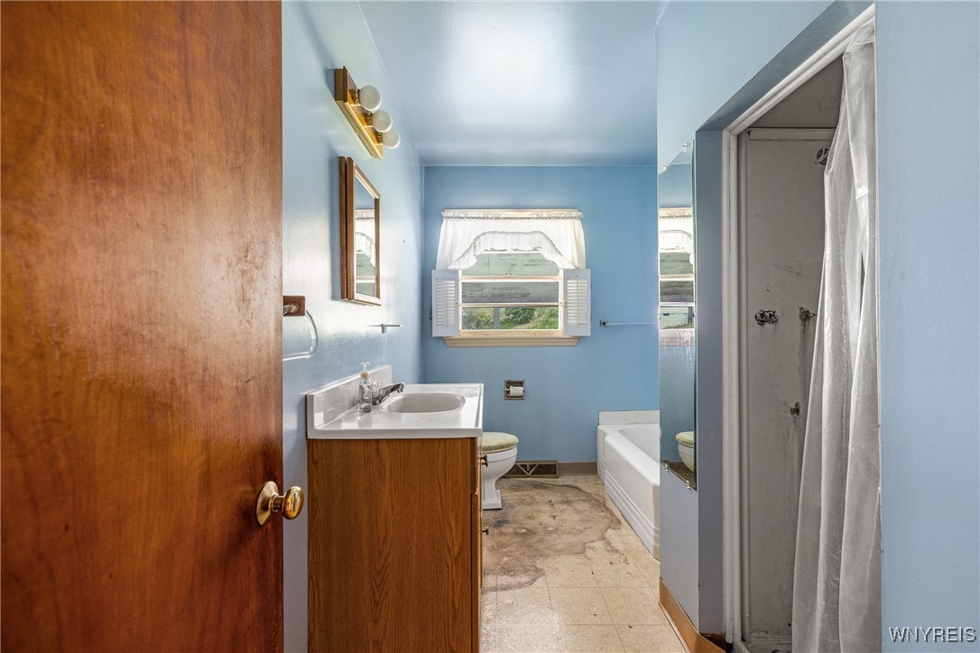 239 Delaware Avenue, Jamestown, New York image 17