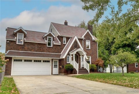 217 Lowell Road Kenmore NY 14217