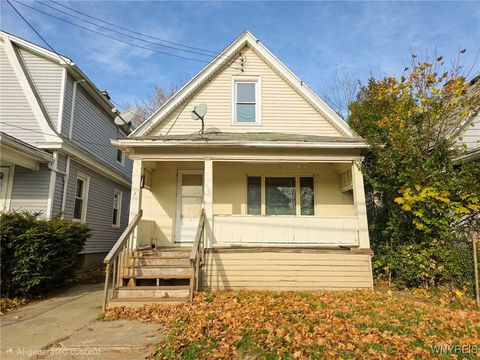 Homes For Sale - 1710 Niagara Street<br/> Niagara Falls, NY 14303