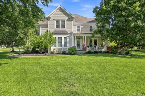 Homes For Sale - 41 Silent Meadow Lane<br/> Orchard Park, NY 14127