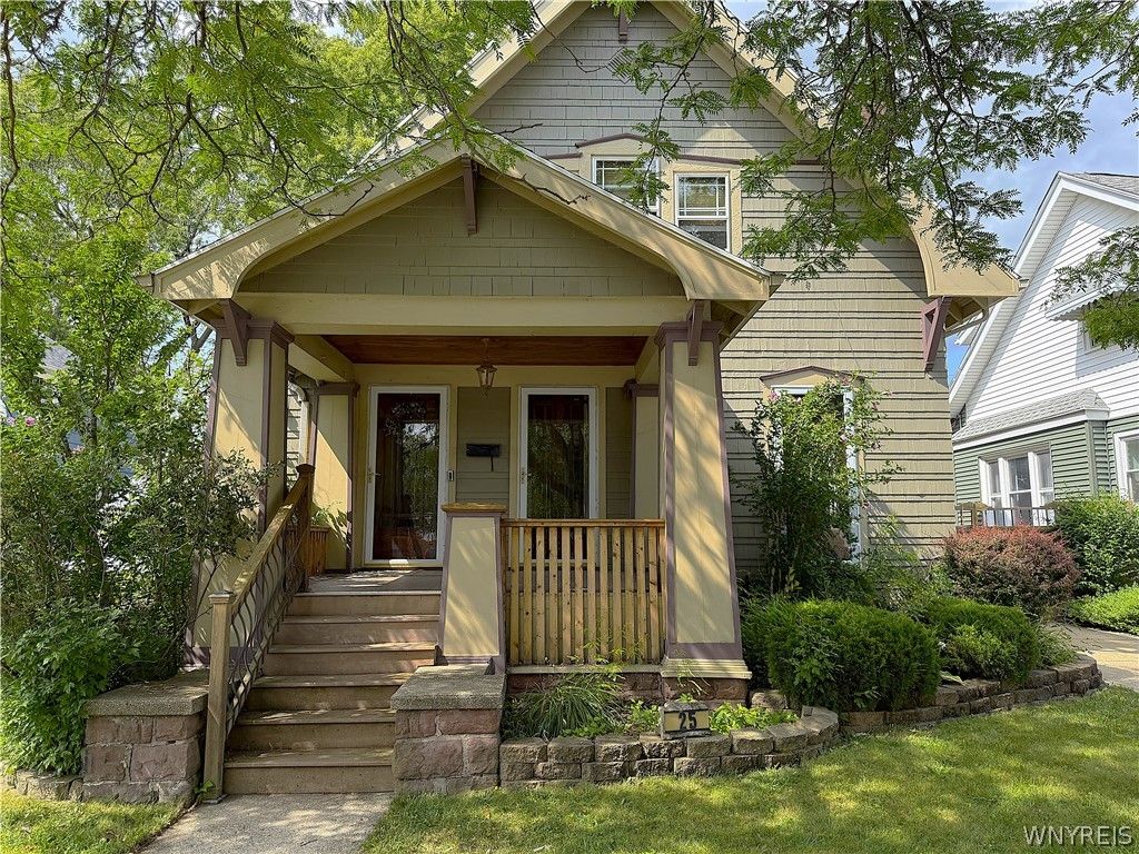 Photo of 25 Palmer Avenue, Tonawanda, NY 14217 (MLS # B1700778)