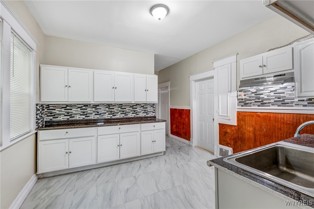 1219 Walden Avenue, Cheektowaga, New York image 16