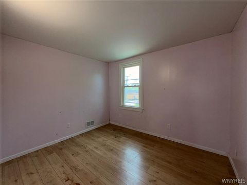 Tiny photo for 769 19th Street #Upper, Niagara Falls, NY 14301 (MLS # B1684791)