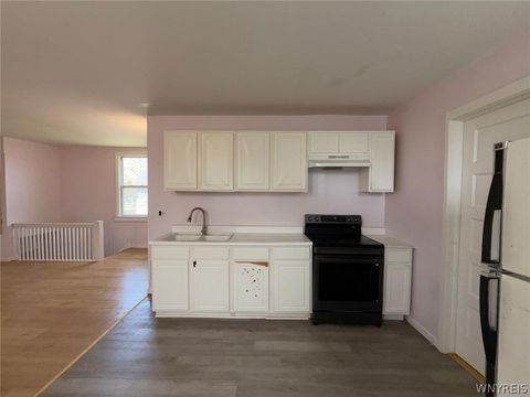 Tiny photo for 769 19th Street #Upper, Niagara Falls, NY 14301 (MLS # B1684791)