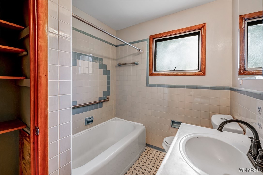 10 Ontario Drive, Cheektowaga, New York image 19