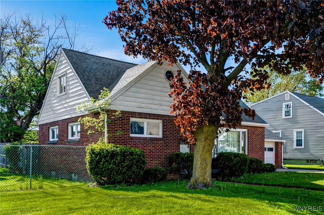 10 Ontario Drive, Cheektowaga, New York image 3