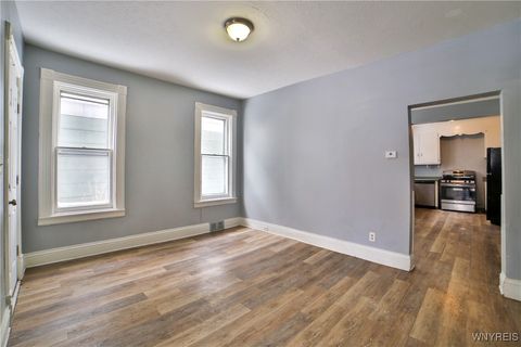 Tiny photo for 32 Edson Street, Buffalo, NY 14210 (MLS # B1651918)