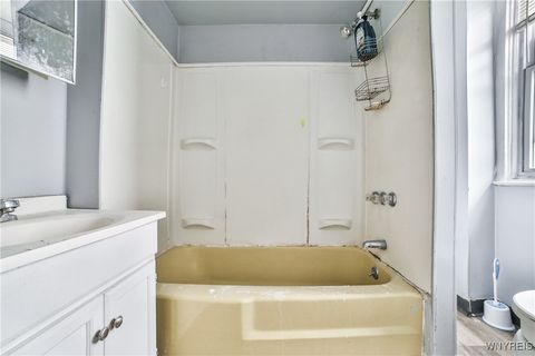 Tiny photo for 32 Edson Street, Buffalo, NY 14210 (MLS # B1651918)