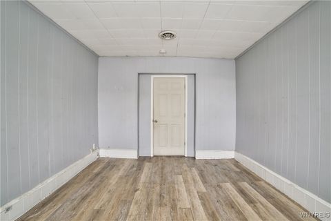 Tiny photo for 32 Edson Street, Buffalo, NY 14210 (MLS # B1651918)