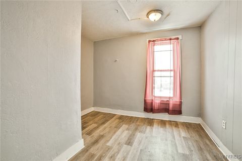 Tiny photo for 32 Edson Street, Buffalo, NY 14210 (MLS # B1651918)