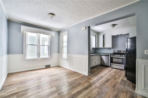 Tiny photo for 32 Edson Street, Buffalo, NY 14210 (MLS # B1651918)