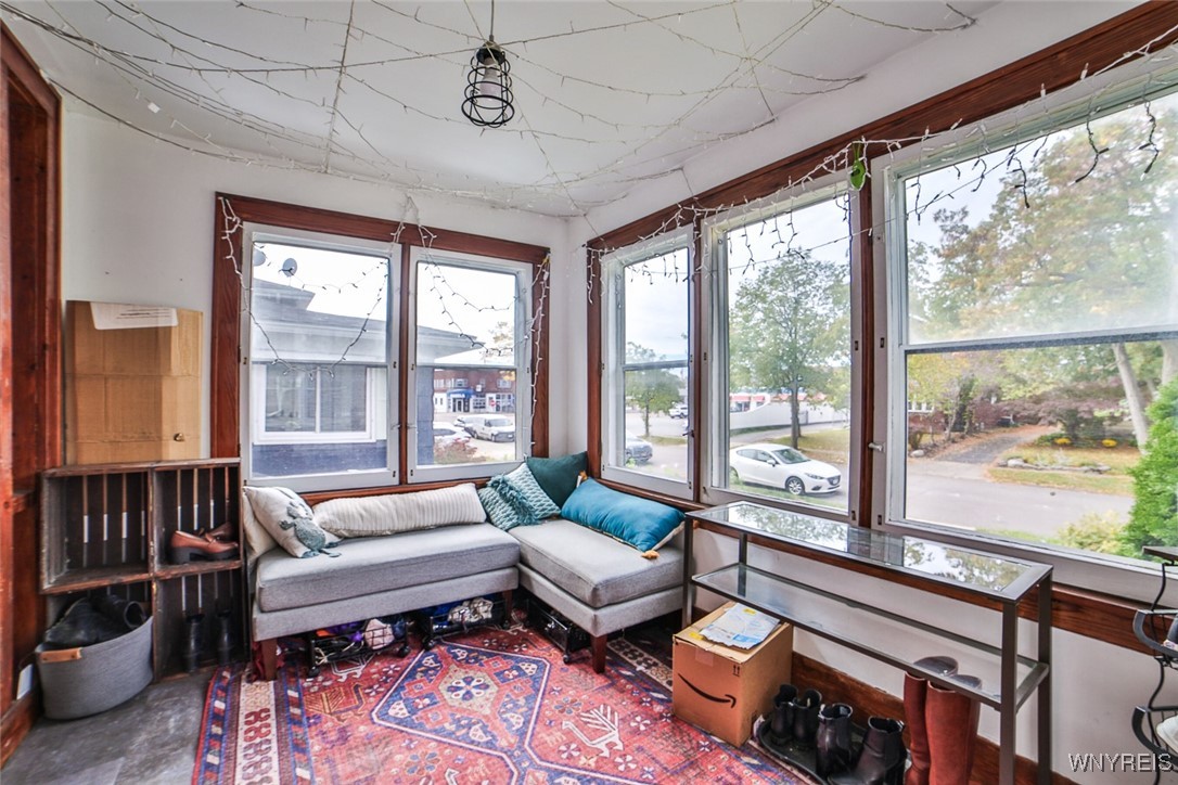 119 Crestwood Avenue