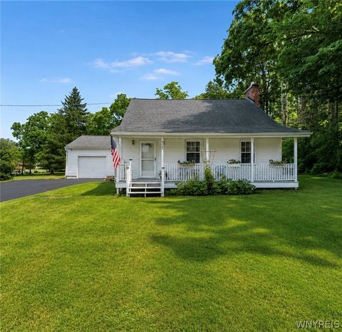 Homes For Sale - 4059 Baker Road<br/> Erie County, Orchard Park, NY 14127