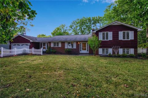 9324 Hunting Valley Road N Clarence NY 14031