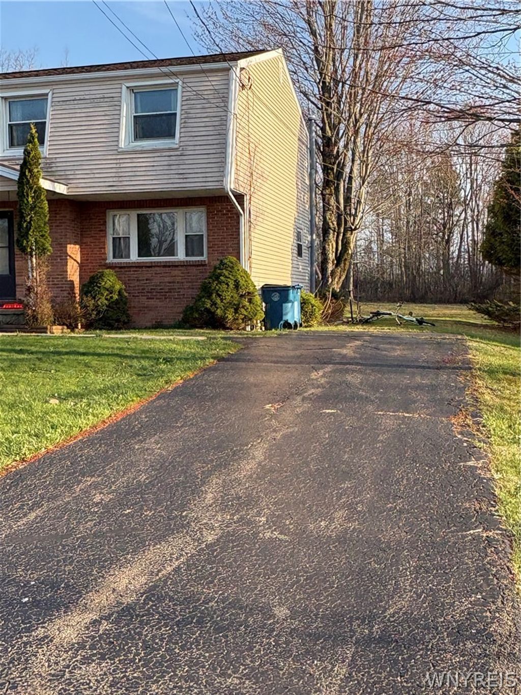 Photo of 837 B Beach Road, Evans, NY 14006 (MLS # B1673434)