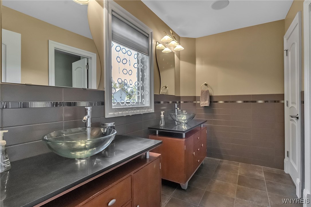 35 Pinegrove Court, Elma, New York image 31