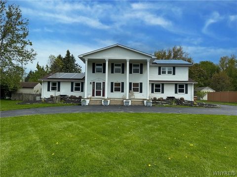Photo of 30 Ely Road #2, Cheektowaga, NY 14043 (MLS # B1684715)