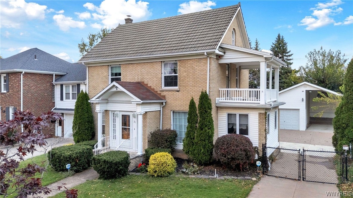 31 Lowell Road