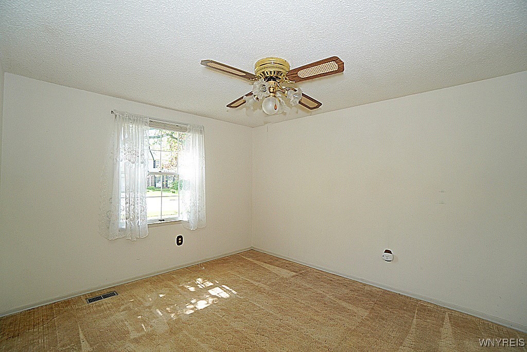 852 Fairmont Avenue, North Tonawanda, New York image 26