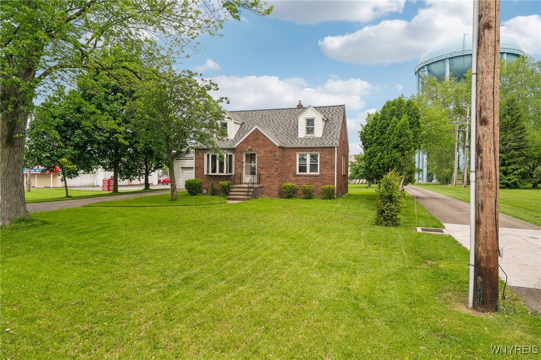 10 Pleasant View Drive, Lancaster, New York image 2