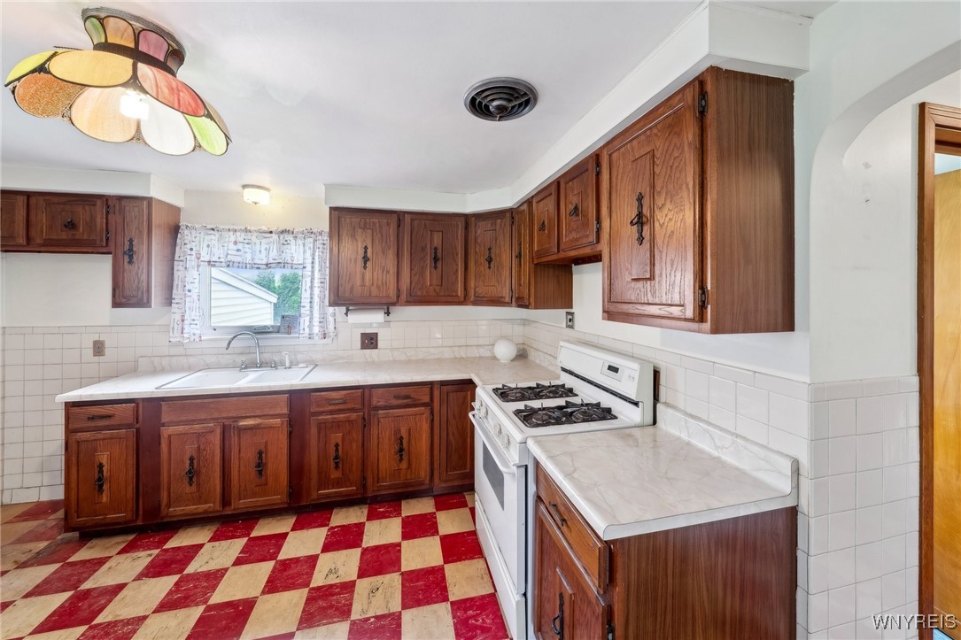 10 Pleasant View Drive, Lancaster, New York image 14