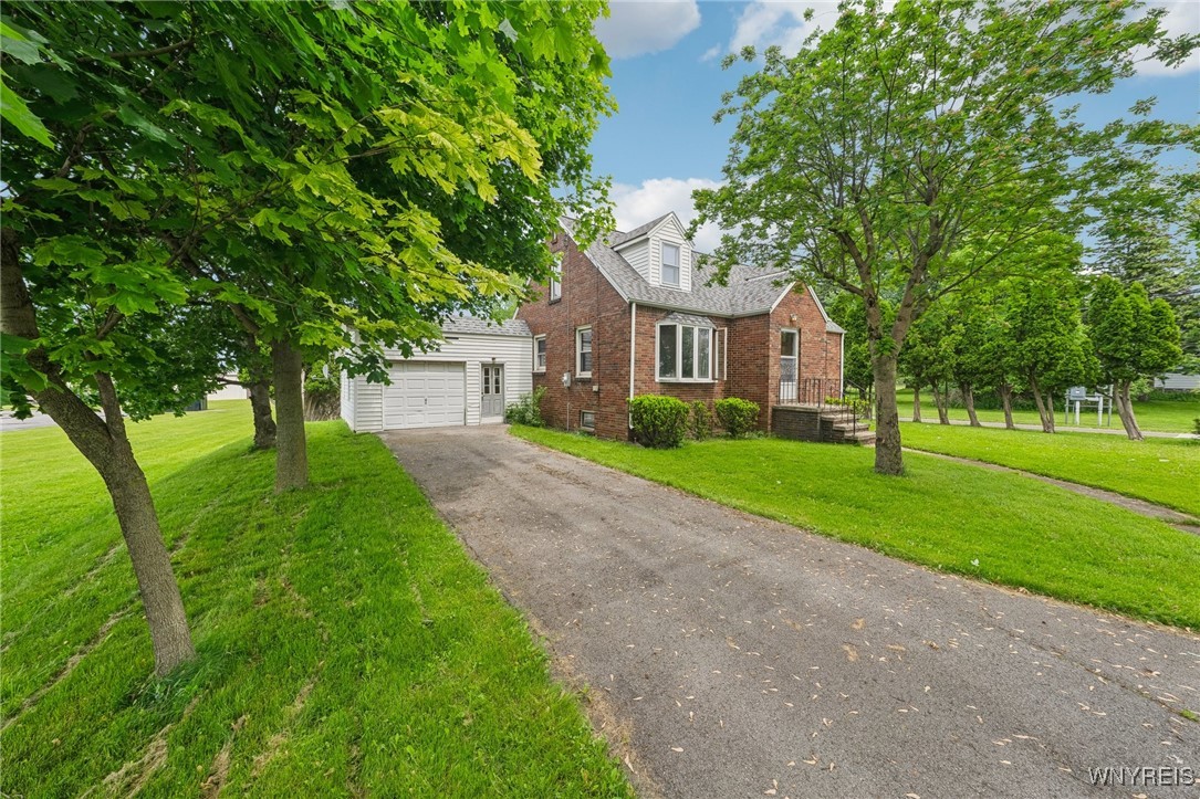 10 Pleasant View Drive, Lancaster, New York image 5
