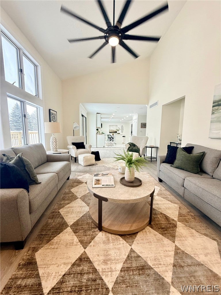 400 Tiburon Lane
