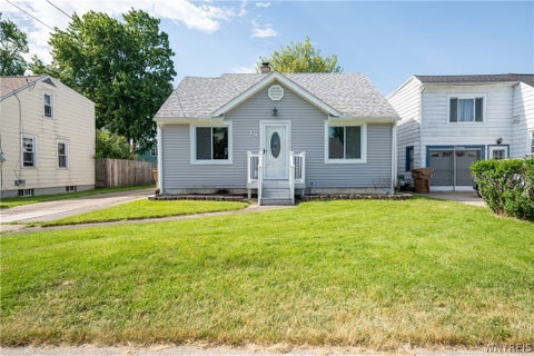 Homes For Sale - 19 Wellworth Place<br/> Cheektowaga, NY 14225