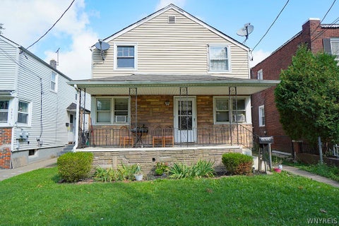 Multifamily For Sale - 2494 Grand Avenue<br/> Niagara Falls, NY 14301